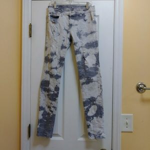 Touch Me Junior's Skinny Jeans Size 3/4 Tie Die